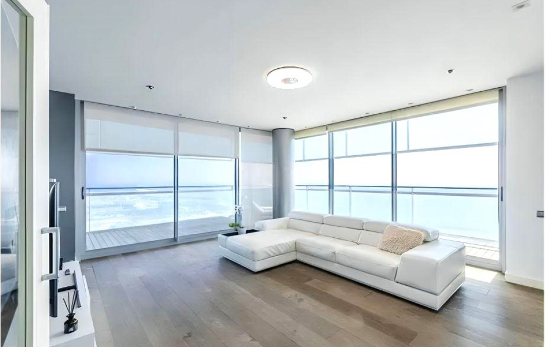 Venta - Piso -
Barcelona - Sant Martí
