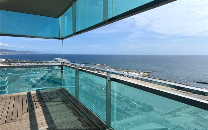Venta - Piso -
Barcelona - Sant Martí
