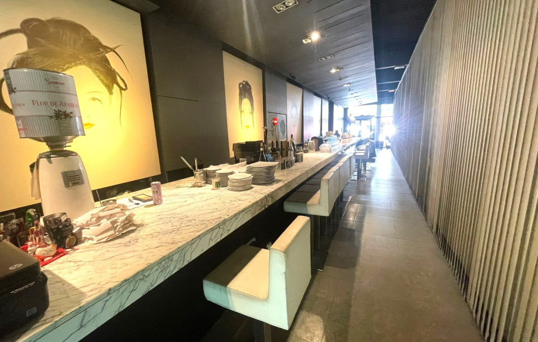 Traspaso - Bar Restaurante -
Barcelona - Eixample