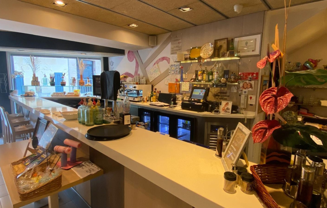 Venta - Bar Restaurante -
Tordera
