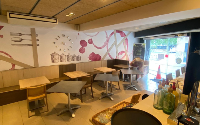 Venta - Bar Restaurante -
Tordera