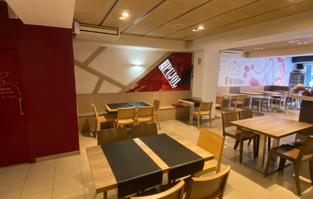 Venta - Bar Restaurante -
Tordera