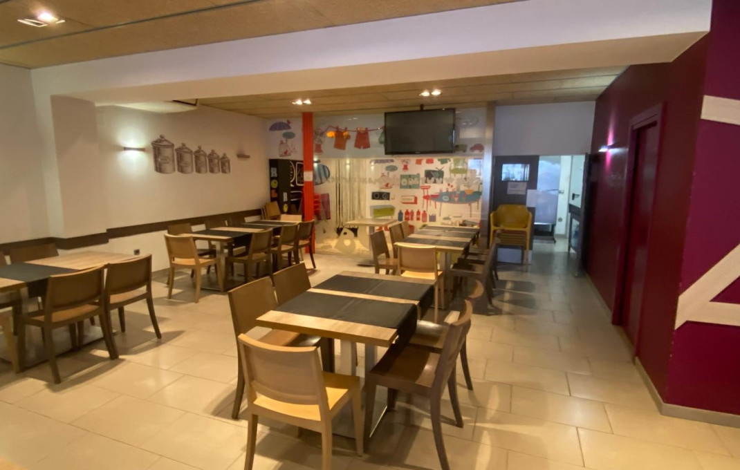 Venta - Bar Restaurante -
Tordera