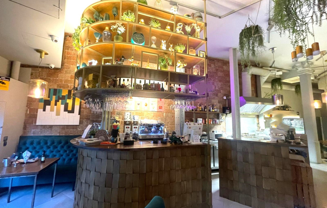 Traspaso - Bar Restaurante -
Barcelona - Eixample Derecho