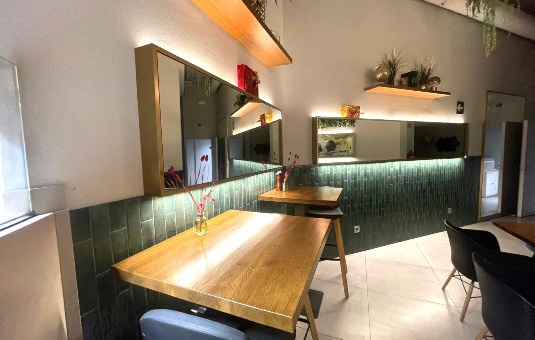 Traspaso - Bar Restaurante -
Barcelona - Eixample Derecho