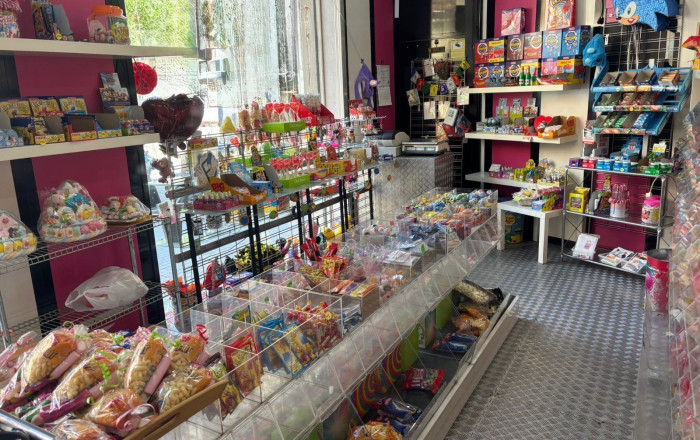 Traspaso - Heladería -
Barcelona - Gràcia