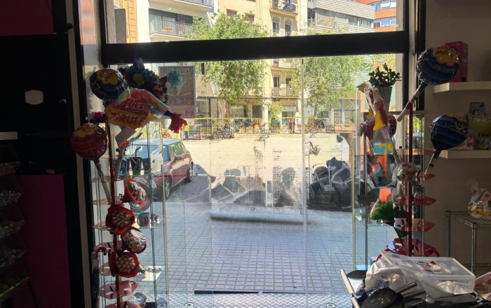 Traspaso - Heladería -
Barcelona - Gràcia
