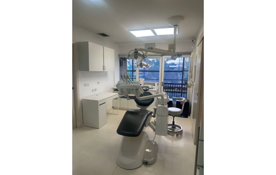 Traspaso - Clinica -
Barcelona - Sarria-Sant Gervasi