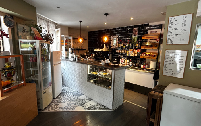 Traspaso - Bar-Cafeteria -
L'Hospitalet de Llobregat