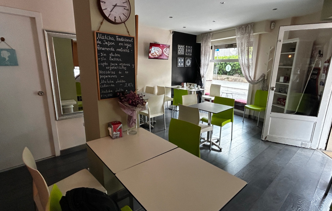Traspaso - Bar-Cafeteria -
L'Hospitalet de Llobregat
