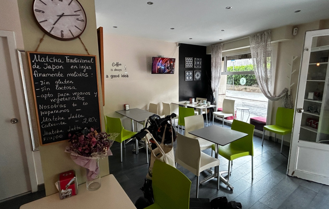 Traspaso - Bar-Cafeteria -
L'Hospitalet de Llobregat