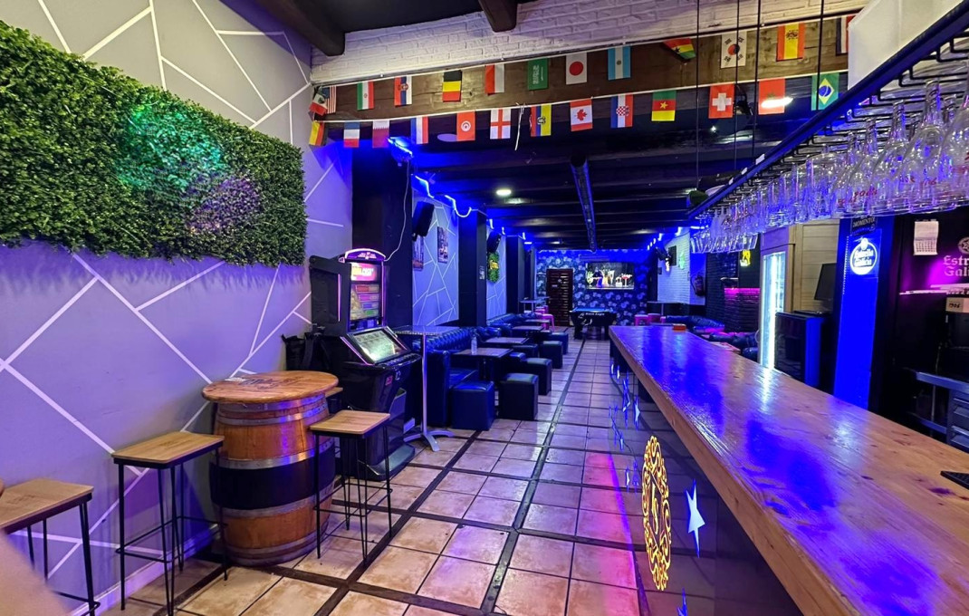 Transfert - Bar Restaurante -
Barcelona - Santa Coloma De Gramanet