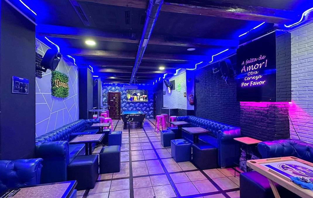Transfert - Bar Restaurante -
Barcelona - Santa Coloma De Gramanet