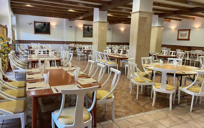 Venta - Hotel 2 Estrellas -
Jaén  - Jaén