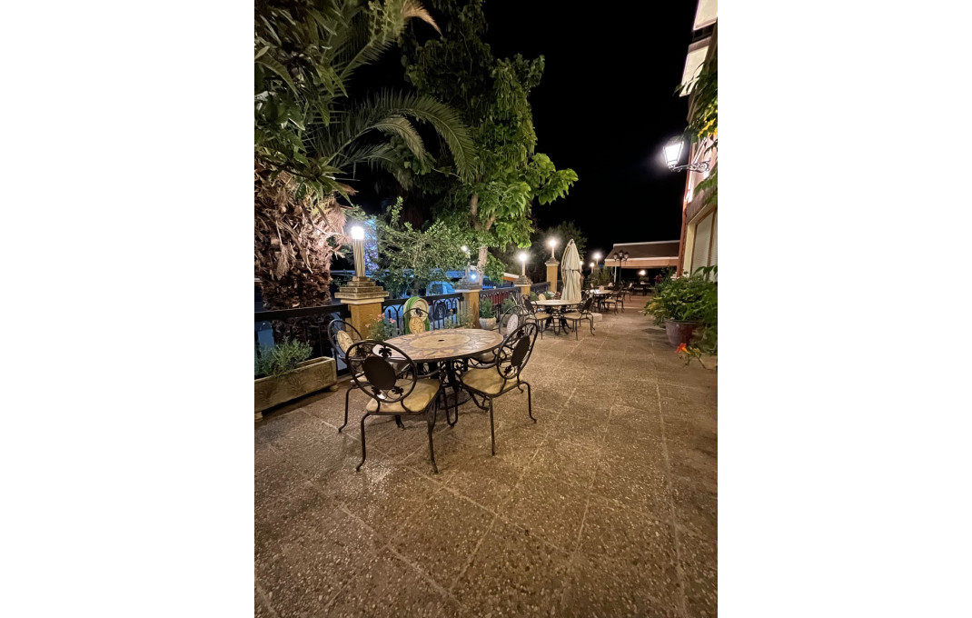 Venta - Hotel 2 Estrellas -
Jaén  - Jaén
