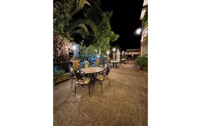 Venta - Hotel 2 Estrellas -
Jaén  - Jaén