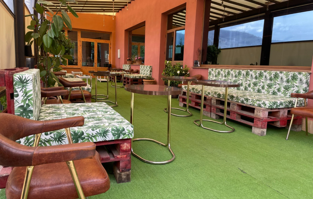Venta - Hotel 2 Estrellas -
Jaén  - Jaén