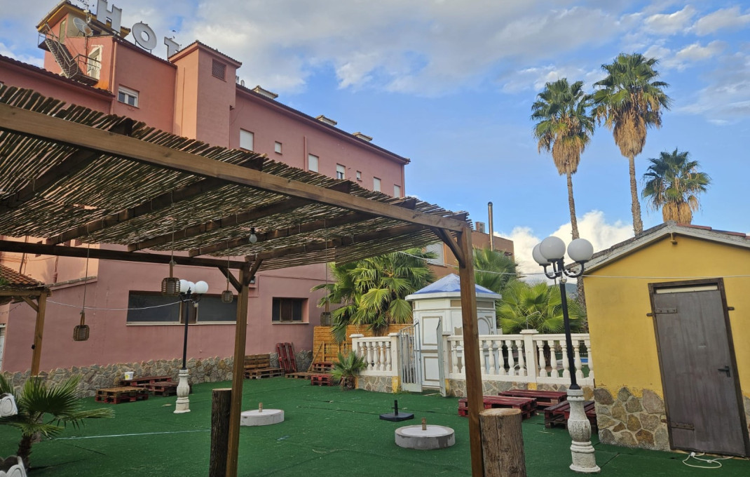 Venta - Hotel 2 Estrellas -
Jaén  - Jaén