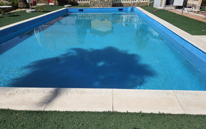 Venta - Hotel 2 Estrellas -
Jaén  - Jaén