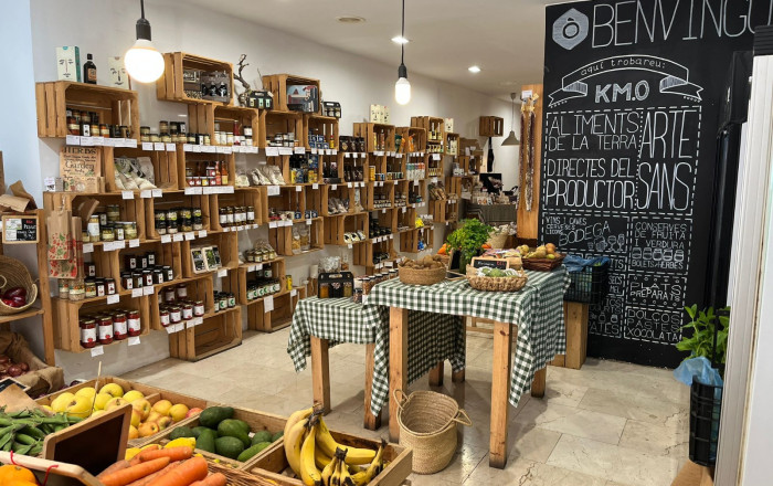 Transfert - magasin d'alimentation -
Barcelona - Clot