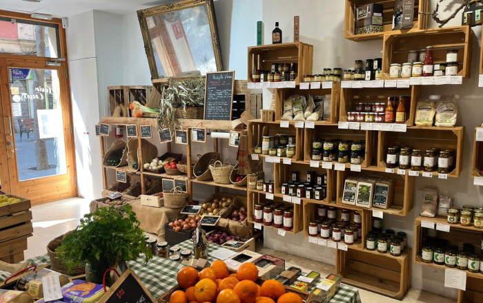 Transfert - magasin d'alimentation -
Barcelona - Clot