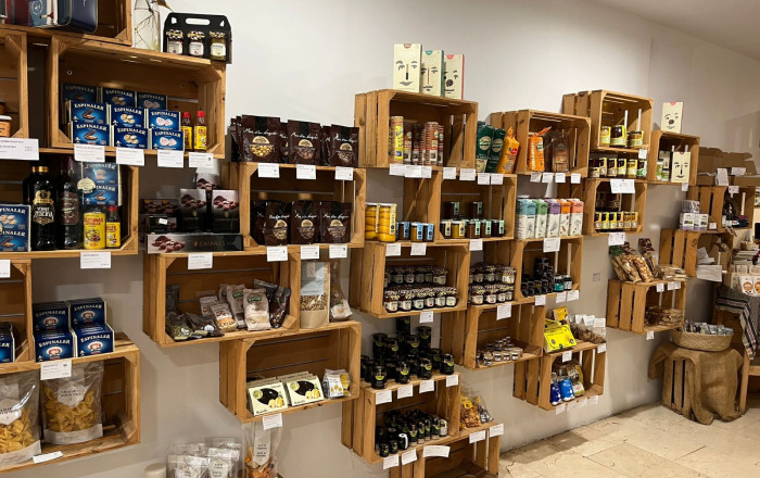 Transfert - magasin d'alimentation -
Barcelona - Clot