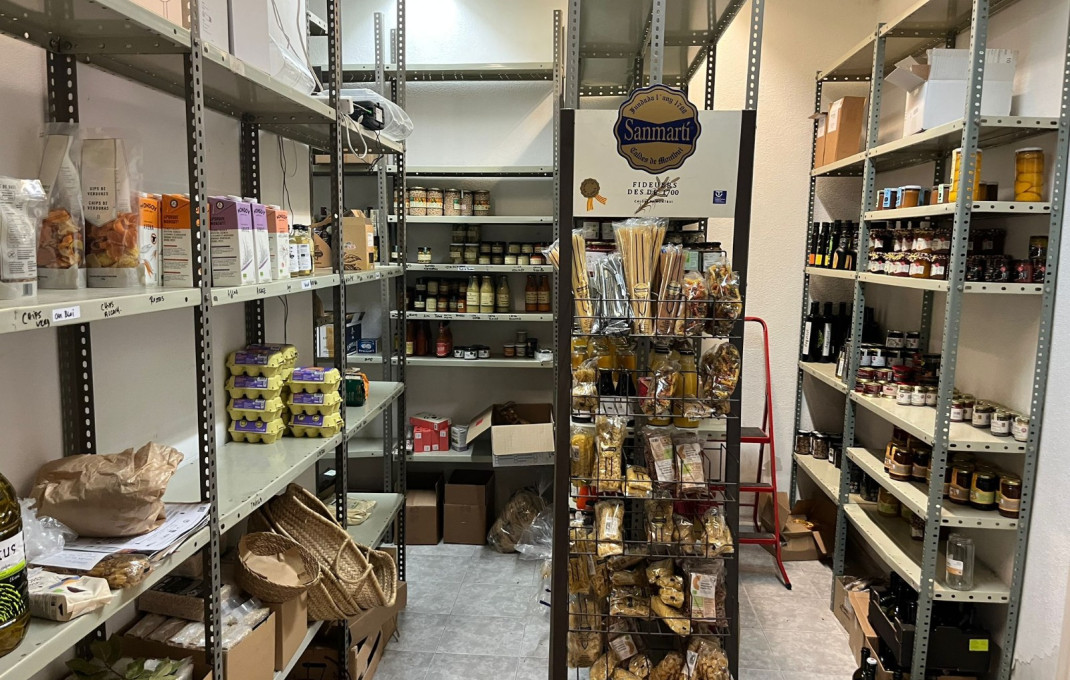 Transfert - magasin d'alimentation -
Barcelona - Clot