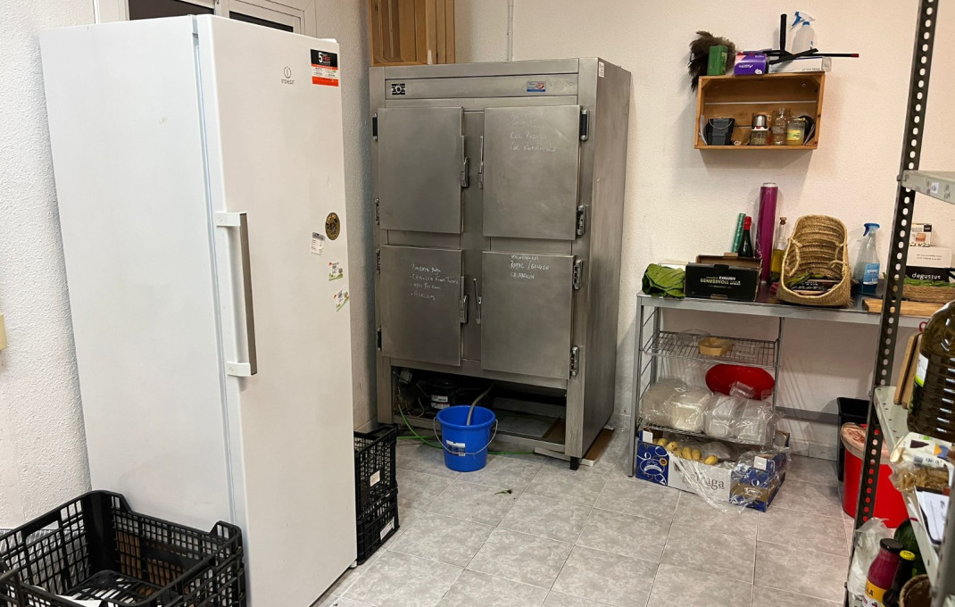Transfert - magasin d'alimentation -
Barcelona - Clot