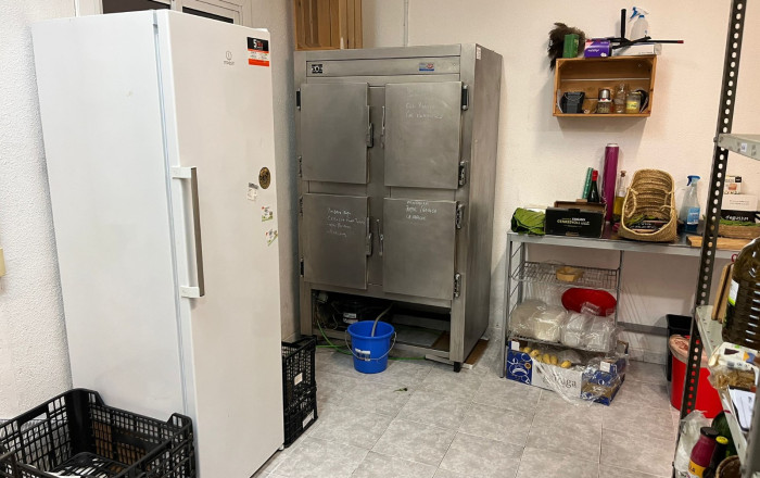 Transfert - magasin d'alimentation -
Barcelona - Clot