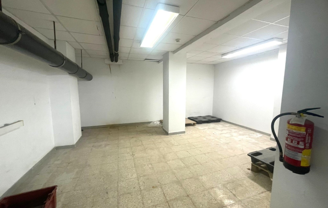 Location longue durée - Local comercial -
Barcelona - Sant Martí