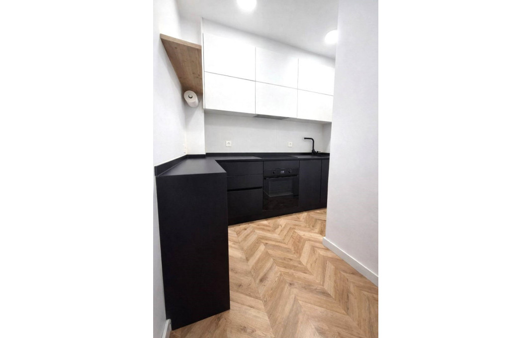 Revente - Des bureaux -
Barcelona - Sagrada familia