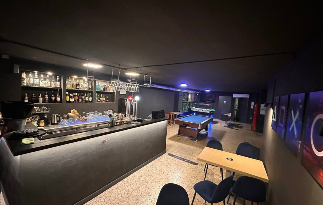 Transfert - Bar- C1 -
Barcelona - Sant Adriá Del Besos