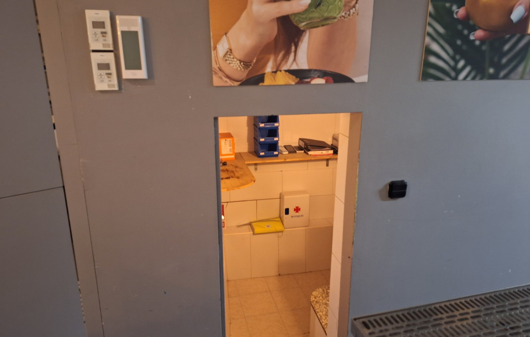 Transfert - Bar- C1 -
Barcelona - Ciutat Vella