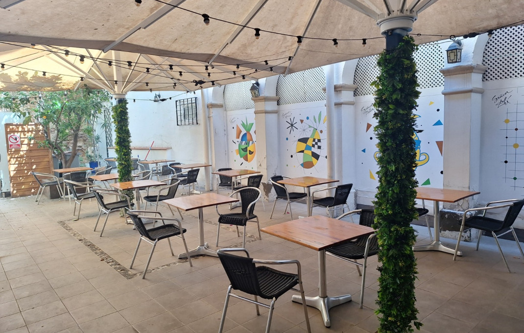 Transfert - Bar- C1 -
Barcelona - Ciutat Vella