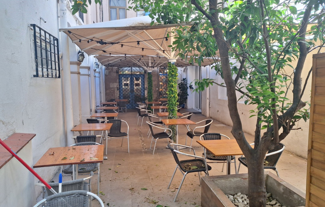 Transfert - Bar- C1 -
Barcelona - Ciutat Vella
