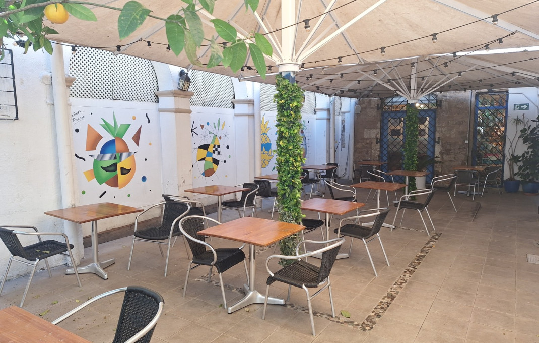 Transfert - Bar- C1 -
Barcelona - Ciutat Vella