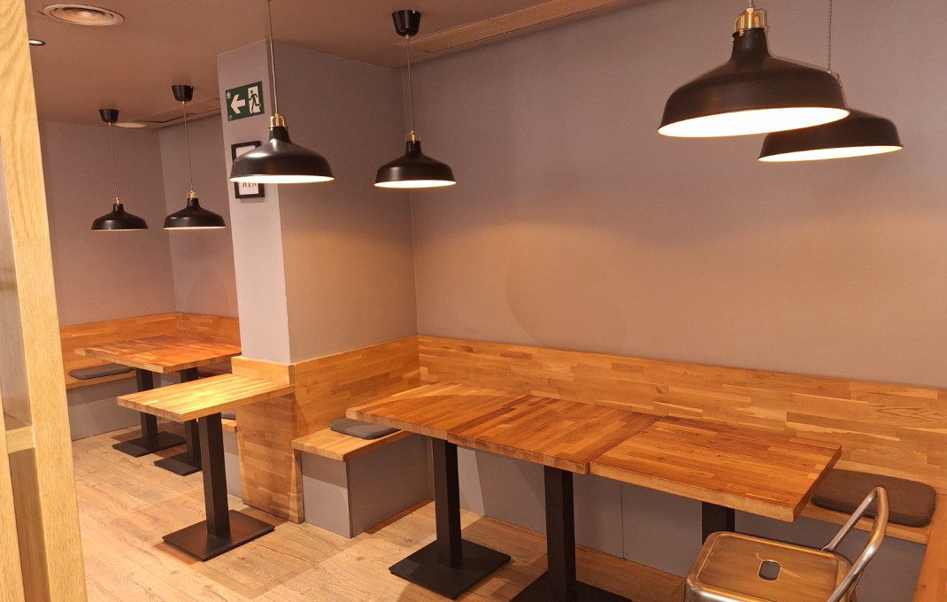 Transfert - Bar- C1 -
Barcelona - Ciutat Vella