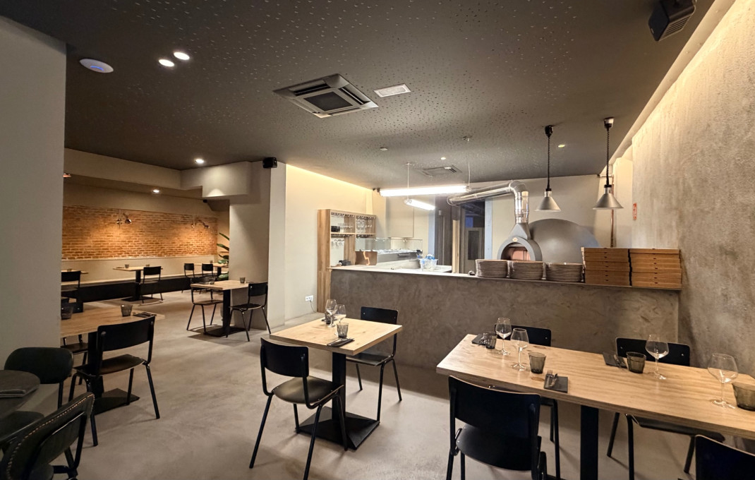 Traspaso - Restaurante -
Barcelona - Eixample