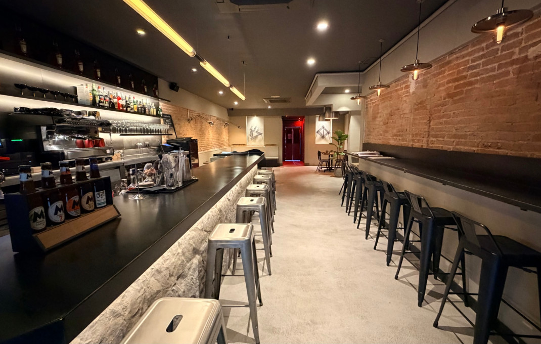 Traspaso - Restaurante -
Barcelona - Eixample