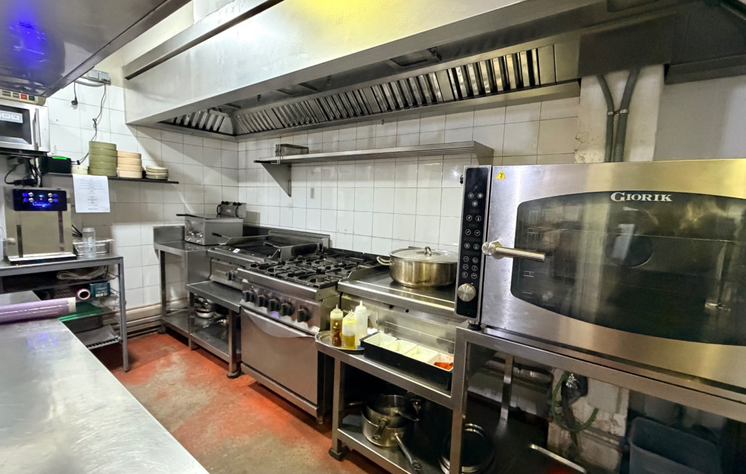 Traspaso - Restaurante -
Barcelona - Eixample