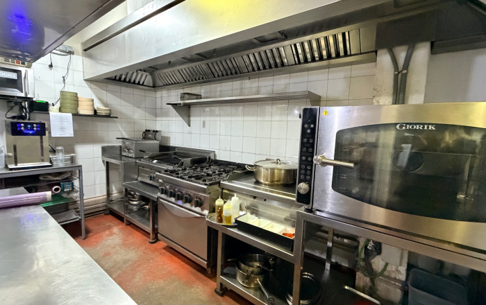 Traspaso - Restaurante -
Barcelona - Eixample