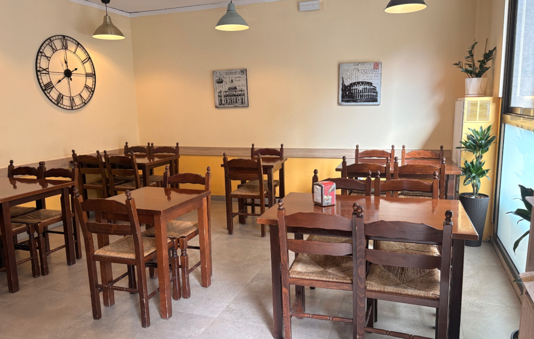 Traspaso - Bar Restaurante -
Barcelona - Eixample Derecho