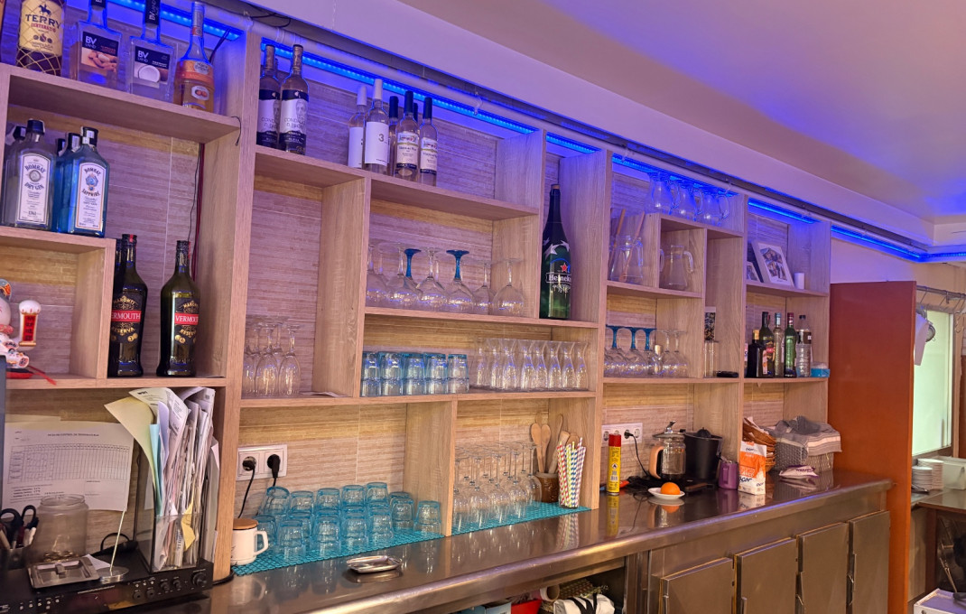Traspaso - Bar Restaurante -
Barcelona - Eixample Derecho