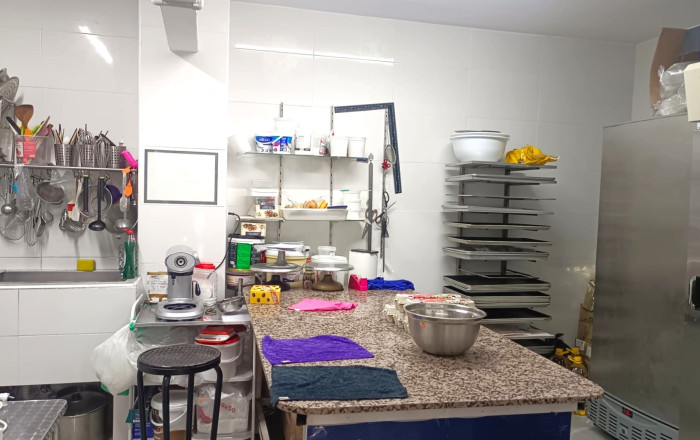 Transfert - Take Away -
Barcelona - Santa Coloma De Gramanet
