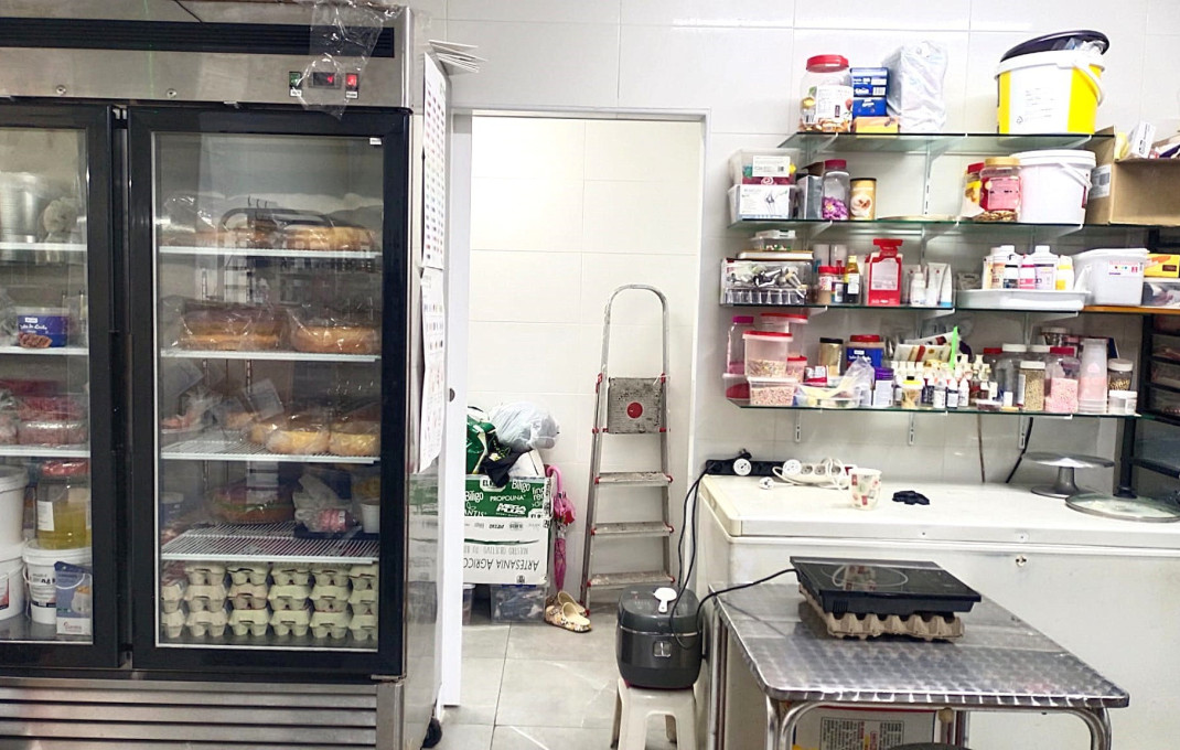 Transfert - Take Away -
Barcelona - Santa Coloma De Gramanet