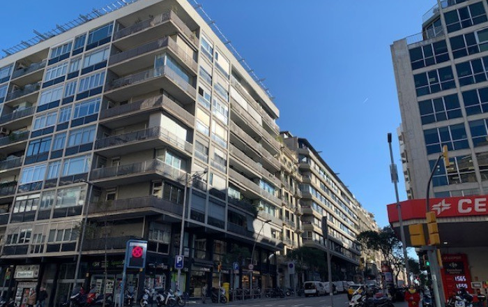 Transfer - Bar- C1 -
Barcelona - Sarria-Sant Gervasi