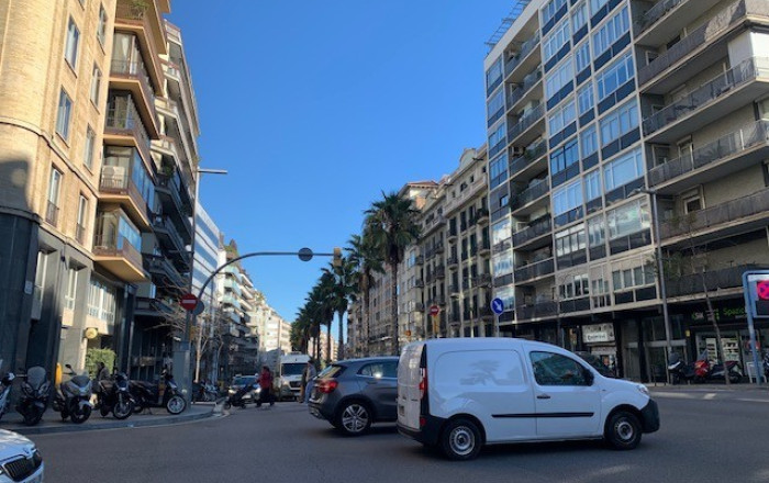 Transfer - Bar- C1 -
Barcelona - Sarria-Sant Gervasi