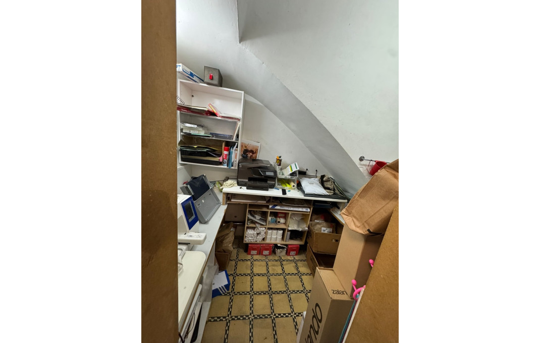 Traspaso - Tiendas -
L'Hospitalet de Llobregat - Collblanc