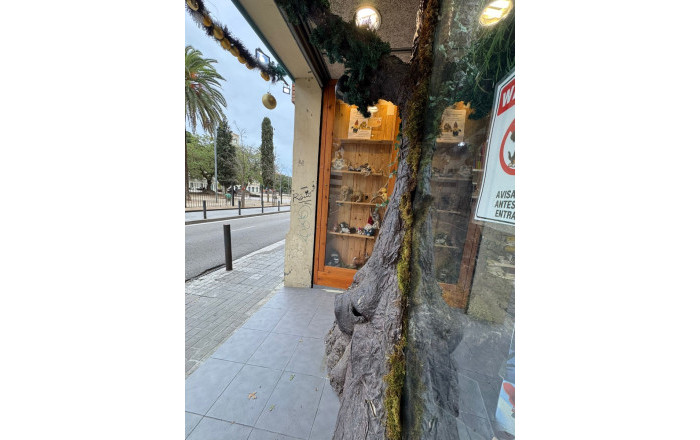 Traspaso - Tiendas -
L'Hospitalet de Llobregat - Collblanc