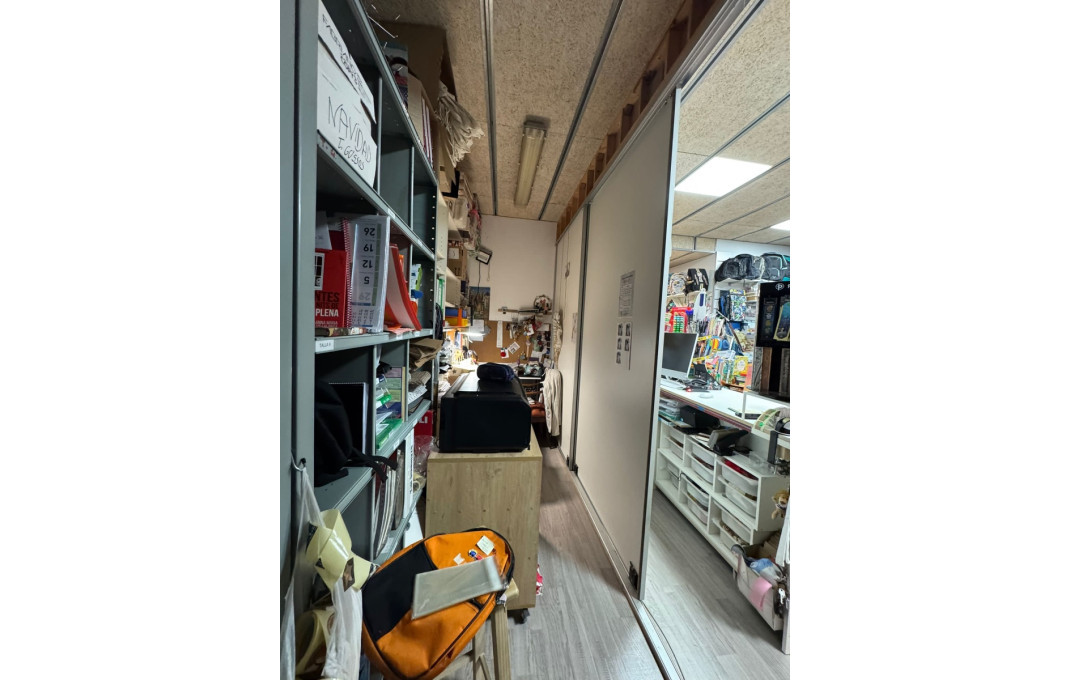 Traspaso - Tiendas -
L'Hospitalet de Llobregat - Collblanc